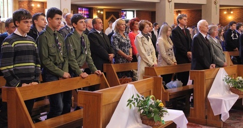 Dąb Pamięci st. post. Józefa Szarka w Oświęcimiu