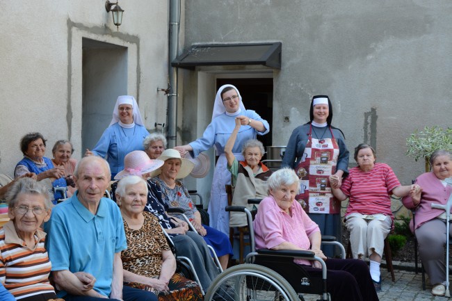 Szkolne Koła Caritas w Porębie