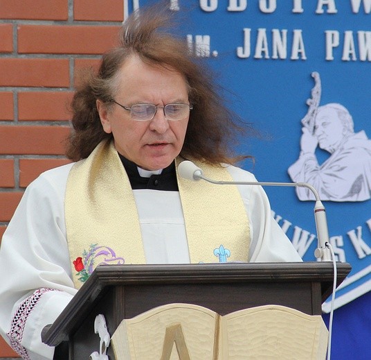 Fundament, który zobowiązuje