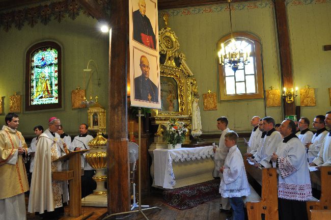 Dziekczynienie za biskupów męczenników