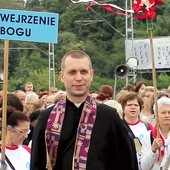  Ks. Jarosław Tomaszewski pracował jako wikariusz m.in. w Glinojecku, Płocku i Płońsku. Przez kilka lat był przewodnikiem Pieszej Pielgrzymki z Płocka na Jasną Górę. Od 16 czerwca rozpoczął pracę jako misjonarz w Urugwaju