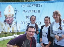 Uroczystości rozpoczęły się Marszem Radości, w którym młodzi i młodzi duchem przeszli ulicami Łowicza