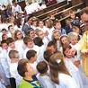 Eucharystii przewodniczył i homilię do dzieci wygłosił ks. Wojciech Dąbrowski