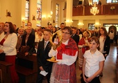 Wprowadzenie relikwii do kościoła w Janowicach 