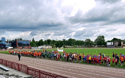 Rozgrywki sportowe odbywały sie na stadionie miejskim w Płońsku