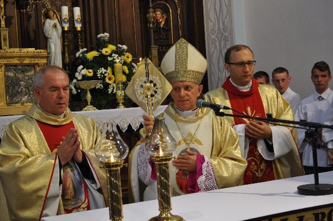 Abp Mokrzycki w Wieczfni Kościelnej