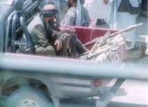 Talibowie zaatakowali konwój NATO