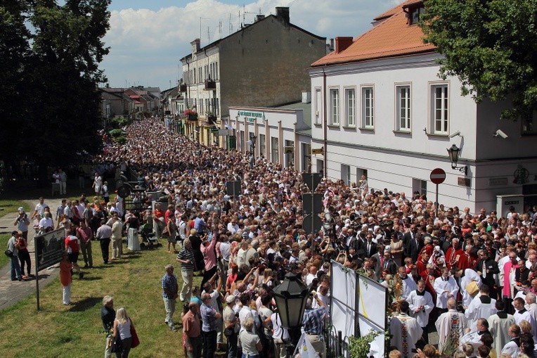 Procesja Bożego Ciała w Łowiczu - cz. 1