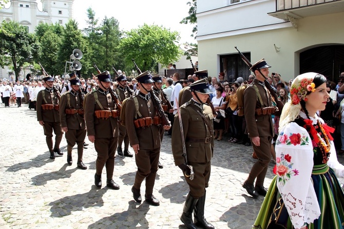 Procesja Bożego Ciała w Łowiczu - cz. 1