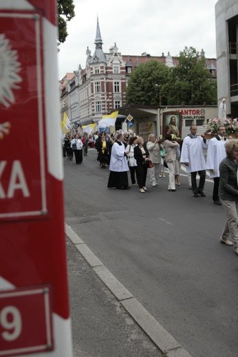 Najświętszy Sakrament na moście JP II