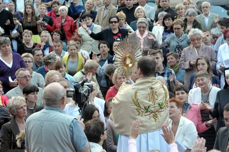 Koncert uwielbienia - adoracja