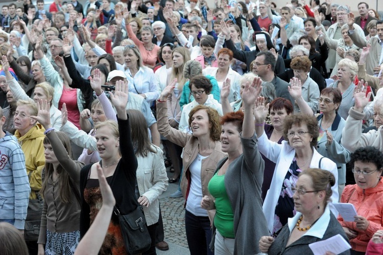 Koncert uwielbienia - po adoracji