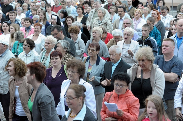 Koncert uwielbienia - po adoracji