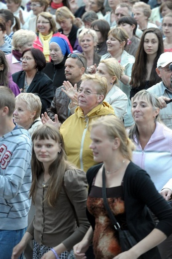 Koncert uwielbienia - po adoracji