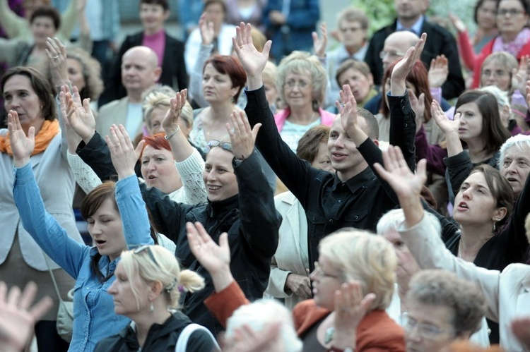 Koncert uwielbienia - po adoracji