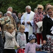 Nowe pokolenie wpatruje się w Maryję