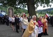 Procesja z obrazem do kościoła w Filipowicach