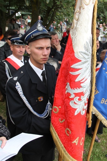 25. lecie koronacji obrazu Matki Bożej Cierpliwie Słuchającej - Msza (cześć I)