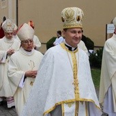 25. lecie koronacji obrazu Matki Bożej Cierpliwie Słuchającej - Msza (cześć I)