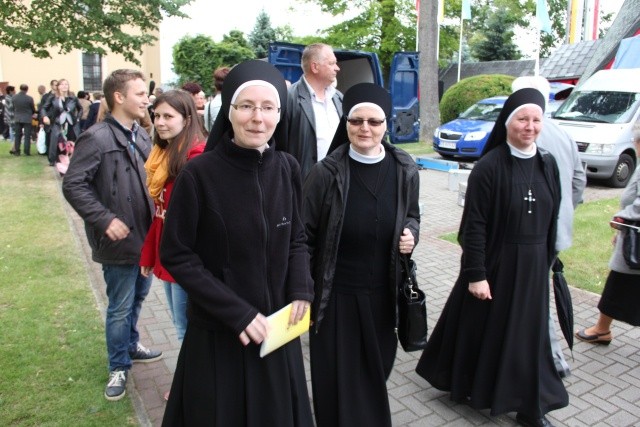 25. lecie koronacji obrazu Matki Bożej Cierpliwie Słuchającej - Msza (cześć II)