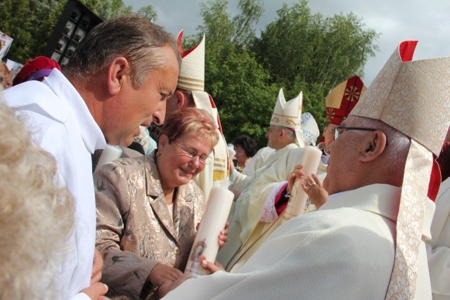 25. lecie koronacji obrazu Matki Bożej Cierpliwie Słuchającej - Msza (cześć II)