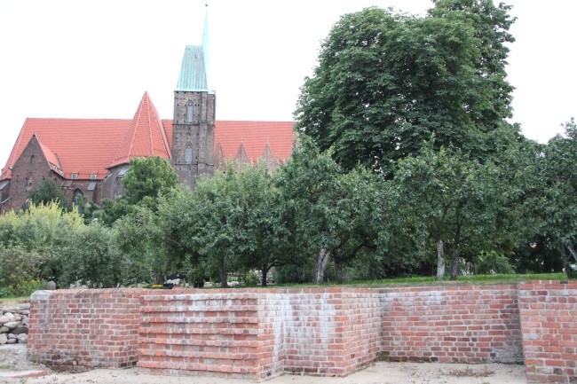 Noce kościołów u Sióstr Szkolnych de Notre Dame 