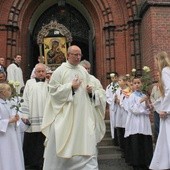 Koronacja ikony Matki Bożej w Gliwicach cz. 1