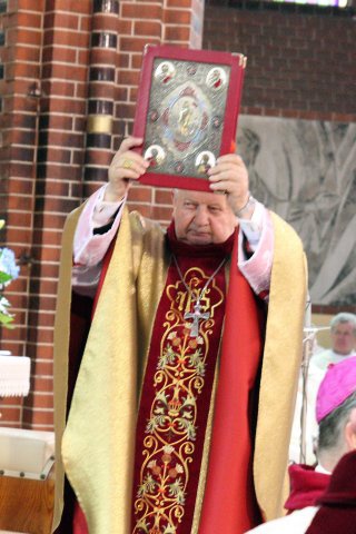 Koronacja ikony Matki Bożej w Gliwicach cz. 2