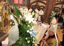 Koronacja ikony Matki Bożej w Gliwicach cz. 2
