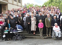  Oazowe rodziny i ich duszpasterze na jubileuszowych uroczystościach