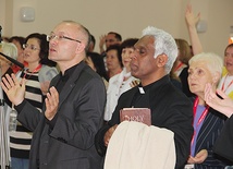  Konferencje zaczynały się wspólną modlitwą