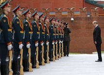 Putin chce uchylenia zgody na użycie wojsk