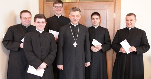 116 księży zmieni stanowisko