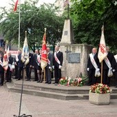 Na uroczystości wyjątkowo liczbie stawiły się poczty sztandarowe