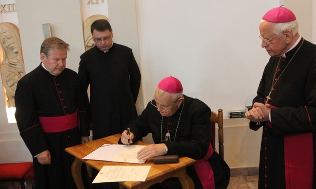 Bp Zbigniew - oficjalnie i formalnie