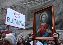 Protest przeciwko "Golgota Picnic"