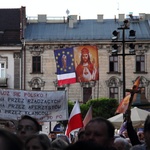 Protest przeciwko "Golgota Picnic"