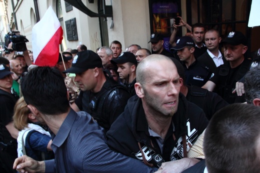 Protest przeciwko "Golgota Picnic"