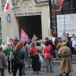 Protest pod Teatrem Śląskim