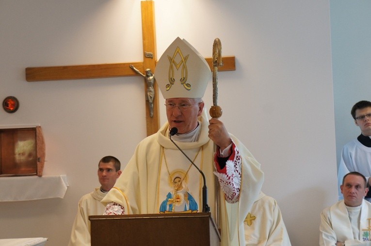 Ustanowienie parafii pw. Niepokalanego Serca NMP w Skierniewicach