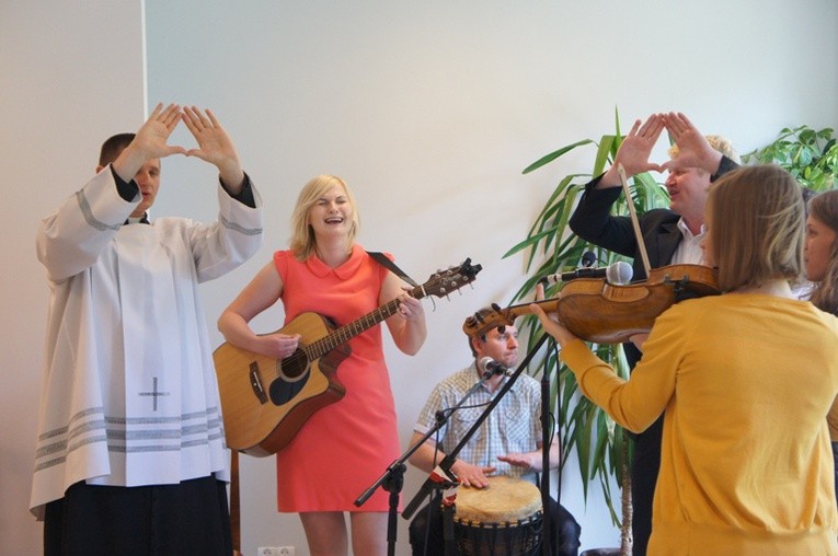 Ustanowienie parafii pw. Niepokalanego Serca NMP w Skierniewicach