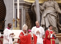 Abp Wojciech Polak otrzymał paliusz