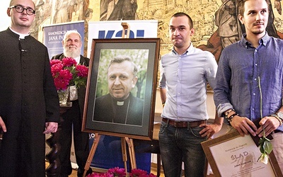 Nominację do nagrody „Ślad” otrzymał również Jakub Szymczuk, warszawski fotoreporter „Gościa Niedzielnego”