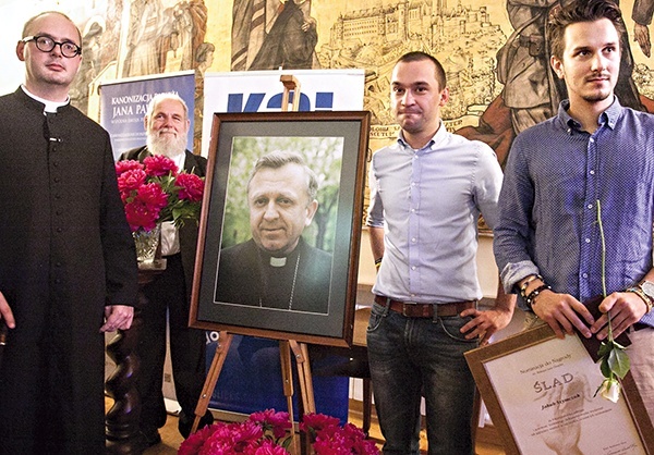  Nominację do nagrody „Ślad” otrzymał również Jakub Szymczuk, warszawski fotoreporter „Gościa Niedzielnego”