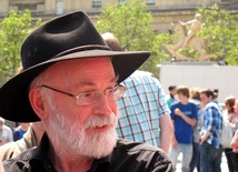 Terry Pratchett wycofuje się z życia publicznego