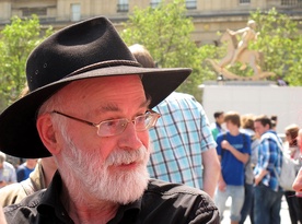 Terry Pratchett wycofuje się z życia publicznego