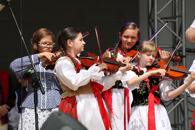 Koncert podopiecznych Fundacji Braci Golec w Milówce