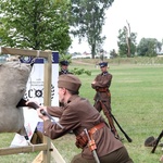 Defilada i pokazy rekonstruktorów