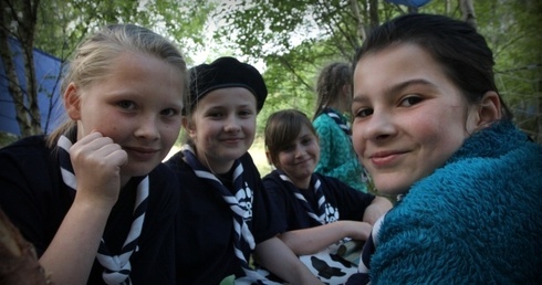 Wilczki w lesie pod Rząsinami