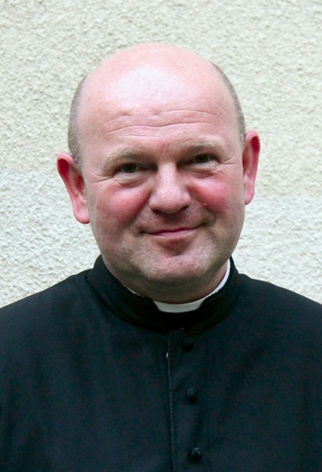  Ks. Bernard Plucik, proboszcz parafii katedralnej i kierownik diecezjalnej pielgrzymki  do Częstochowy